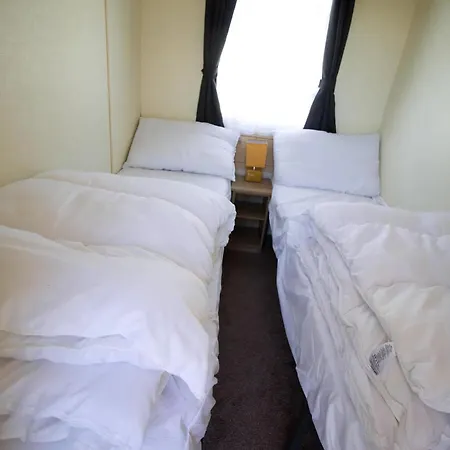 Great 8 Berth Caravan For Hire In Skegness Ref 33069F Exterior photo