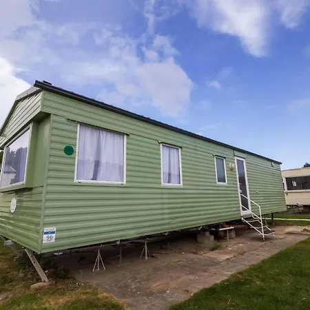 Great 8 Berth Caravan For Hire In Skegness Ref 33069F Exterior photo