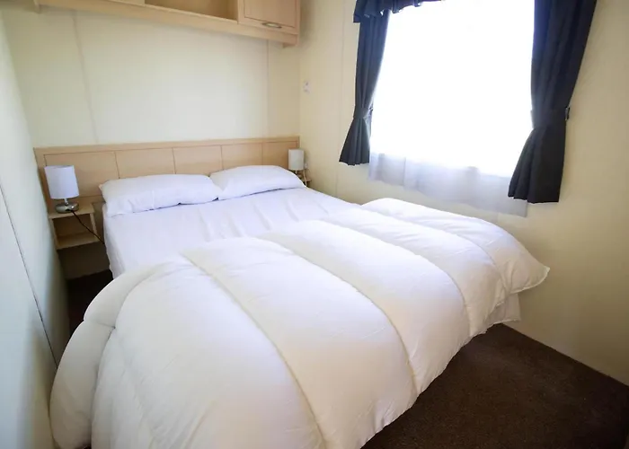 Great 8 Berth Caravan For Hire In Skegness Ref 33069F